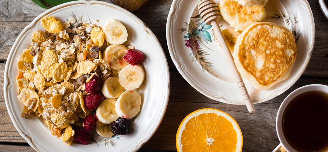 flat-lay-pancakes-with-fruits-coffee