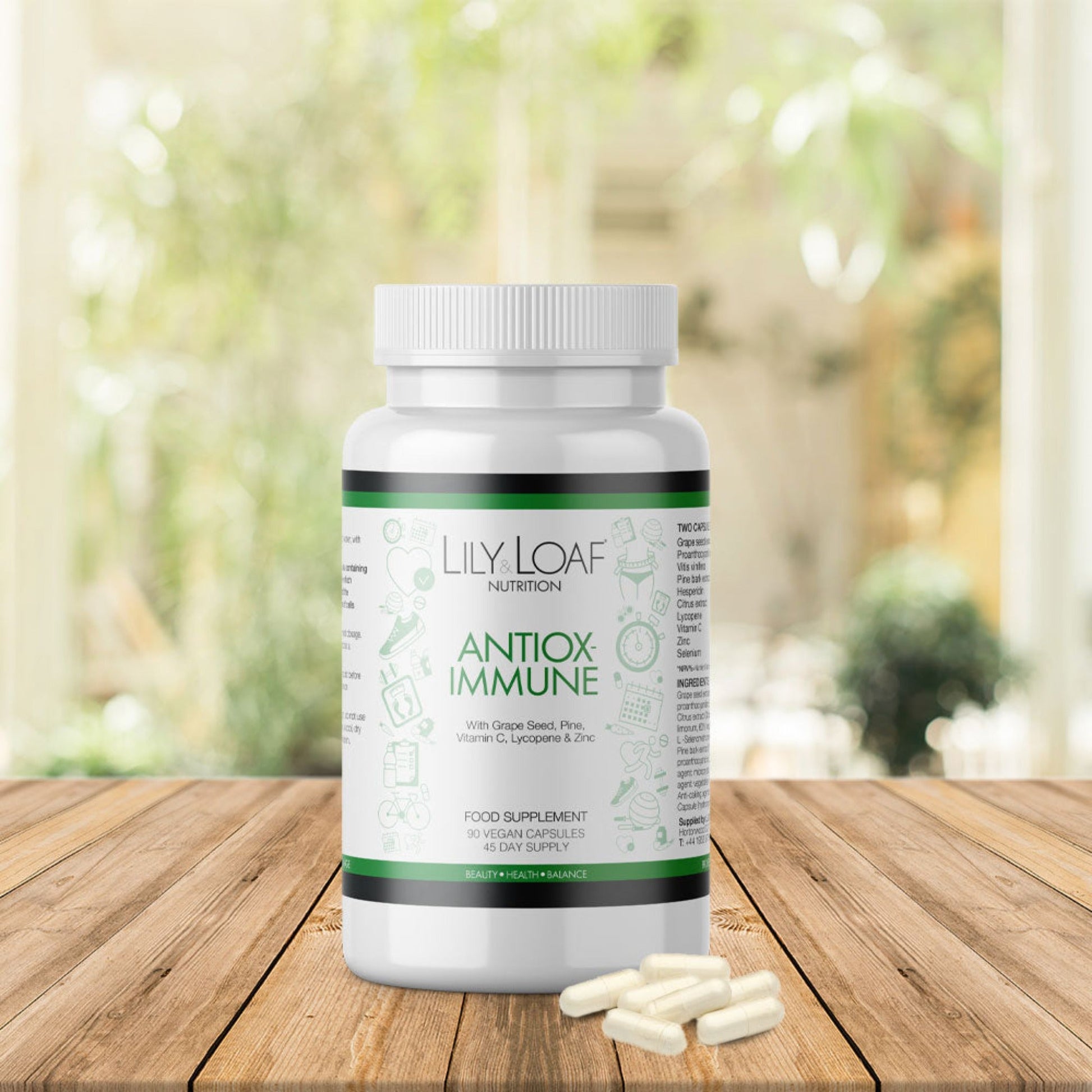 Antiox-Immune front on table